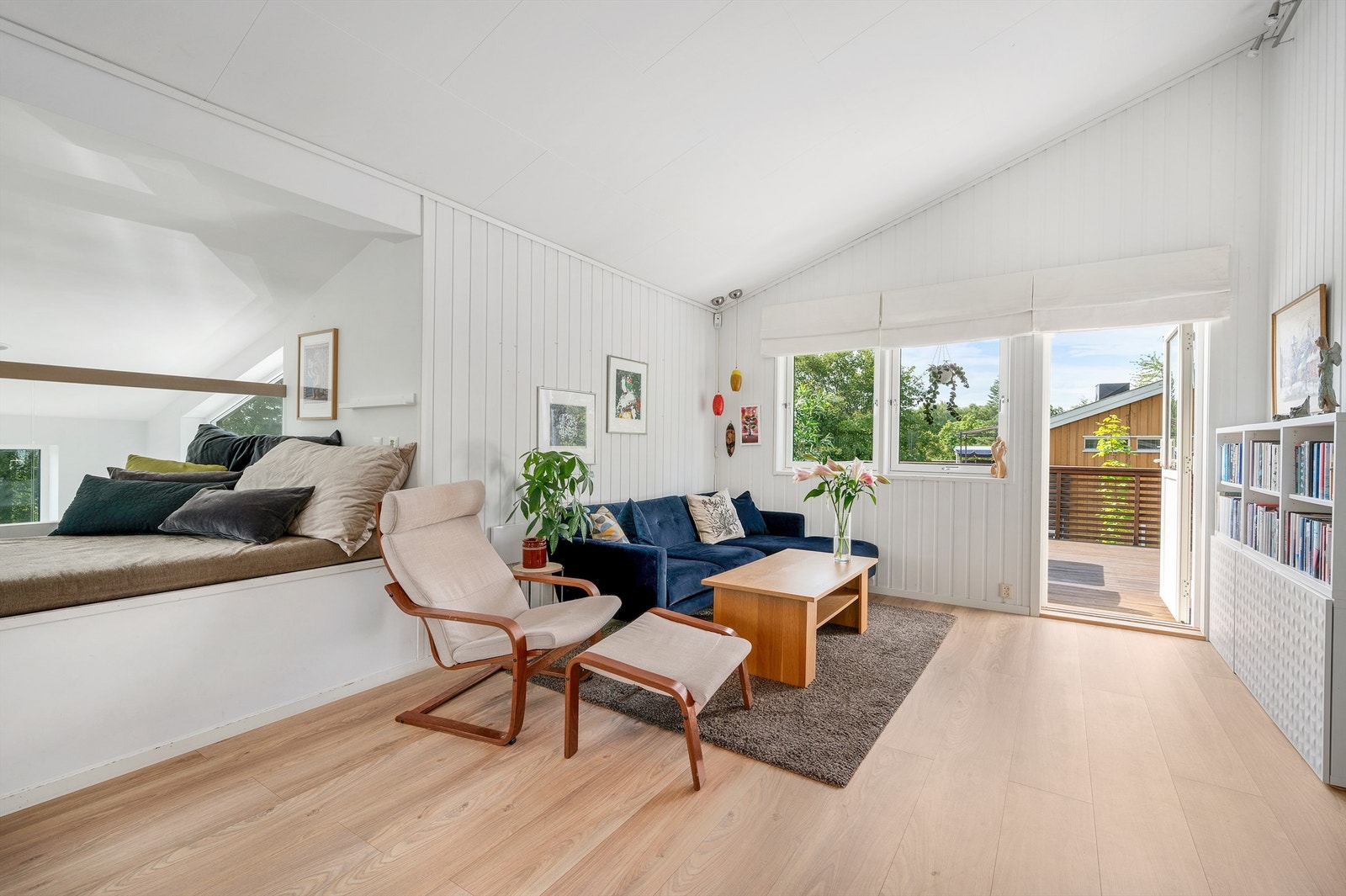 Stue- og TV-stuearealet måler til sammen romslige 46,5 kvm. Galleribilde