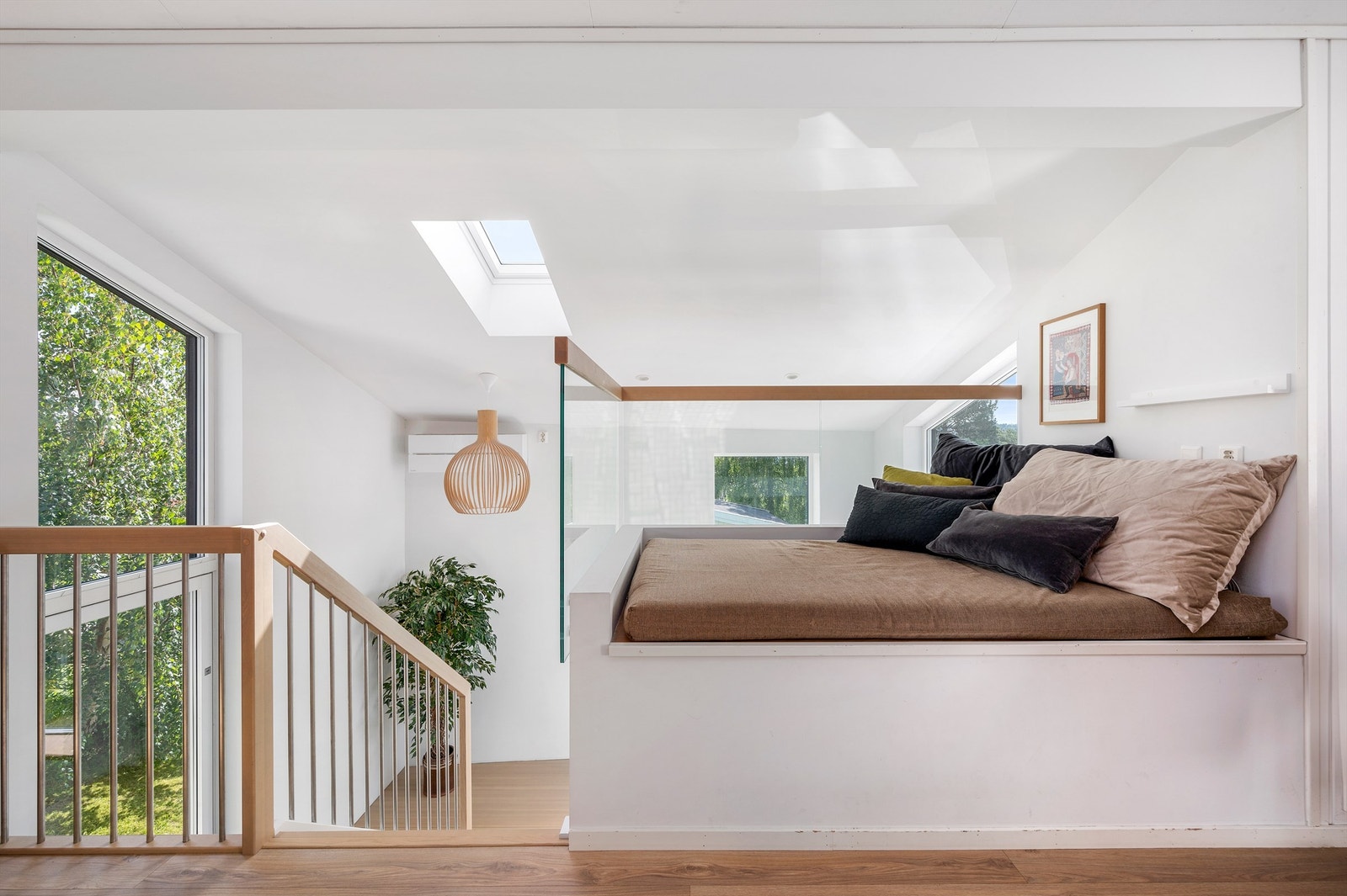 Boligen har luftig utforming som skaper en god atmosfære. Galleribilde