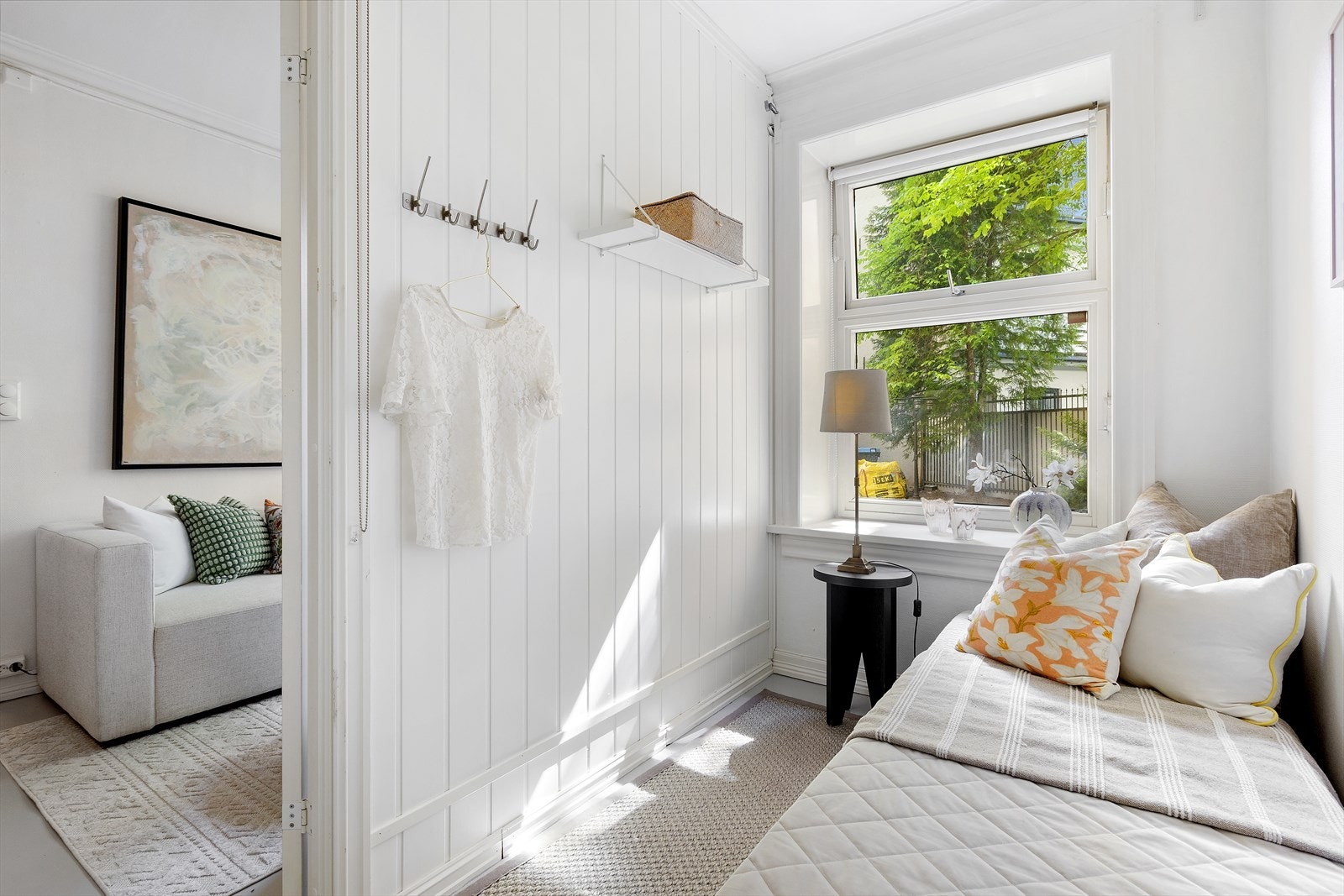 Rommet, er i likhet med resten av leiligheten, vendt mot bakgård. Galleribilde