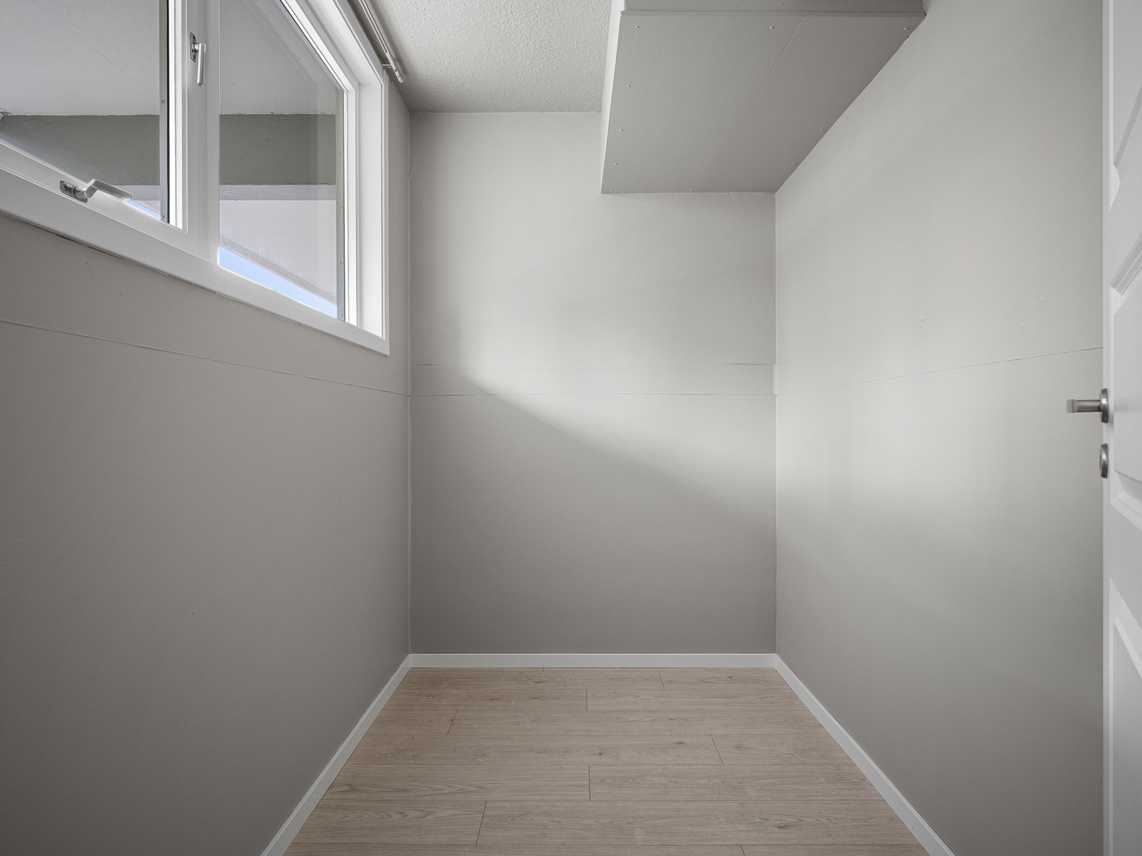 Funksjonell bod med mange muligheter, for eksempel som hjemmekontor. Galleribilde