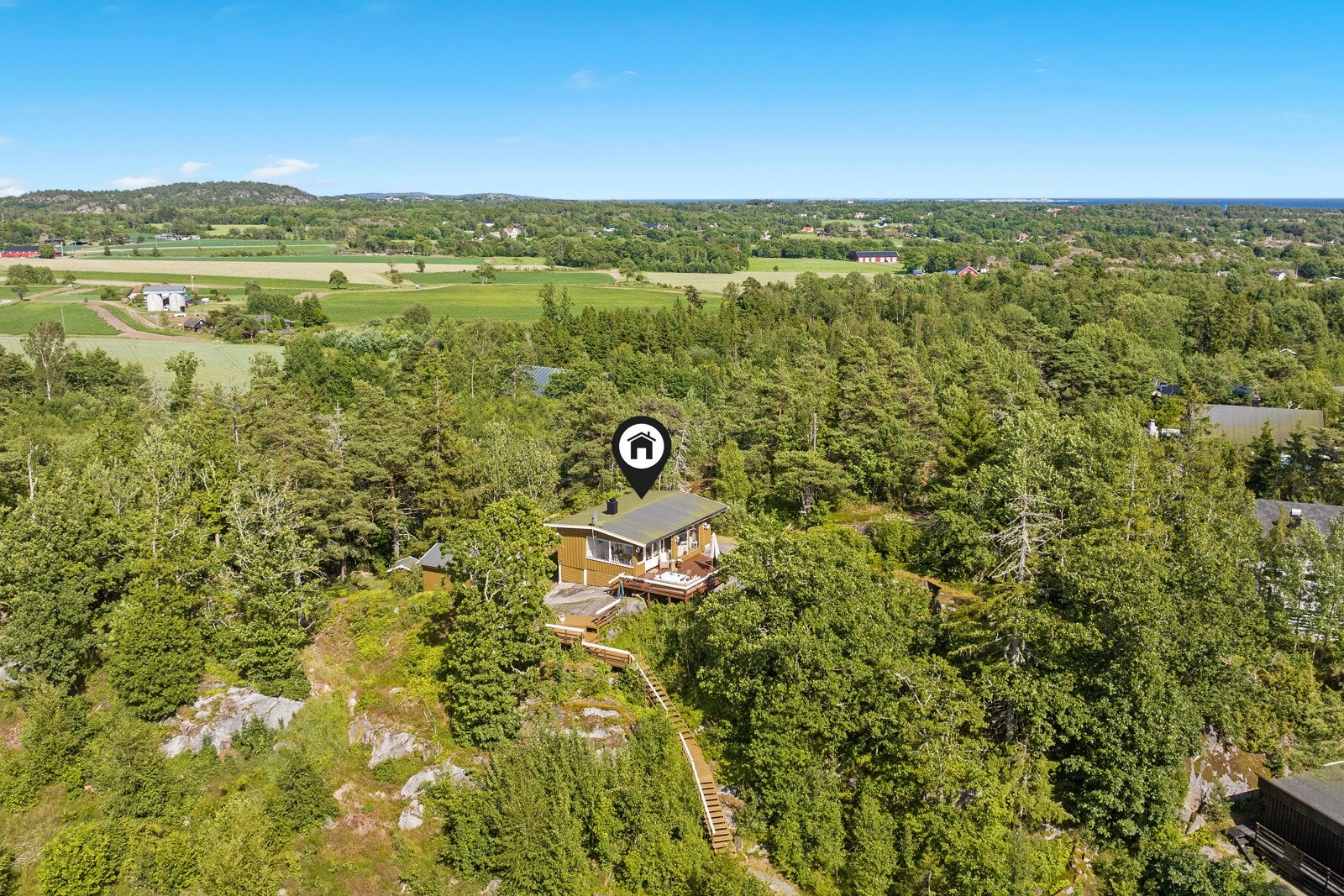 Her får du en usjenert og privat beliggenhet samtidig som det er korte avstander til butikker og sentrum Galleribilde