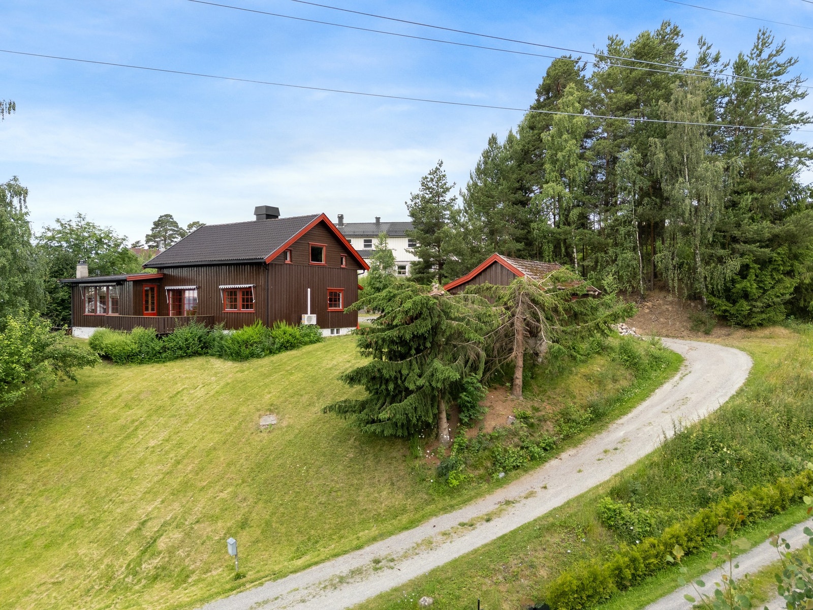 Velkommen til Gamle Narudveg 46, presentert av André Høgsveen. Foto: Kim Rognmo Galleribilde
