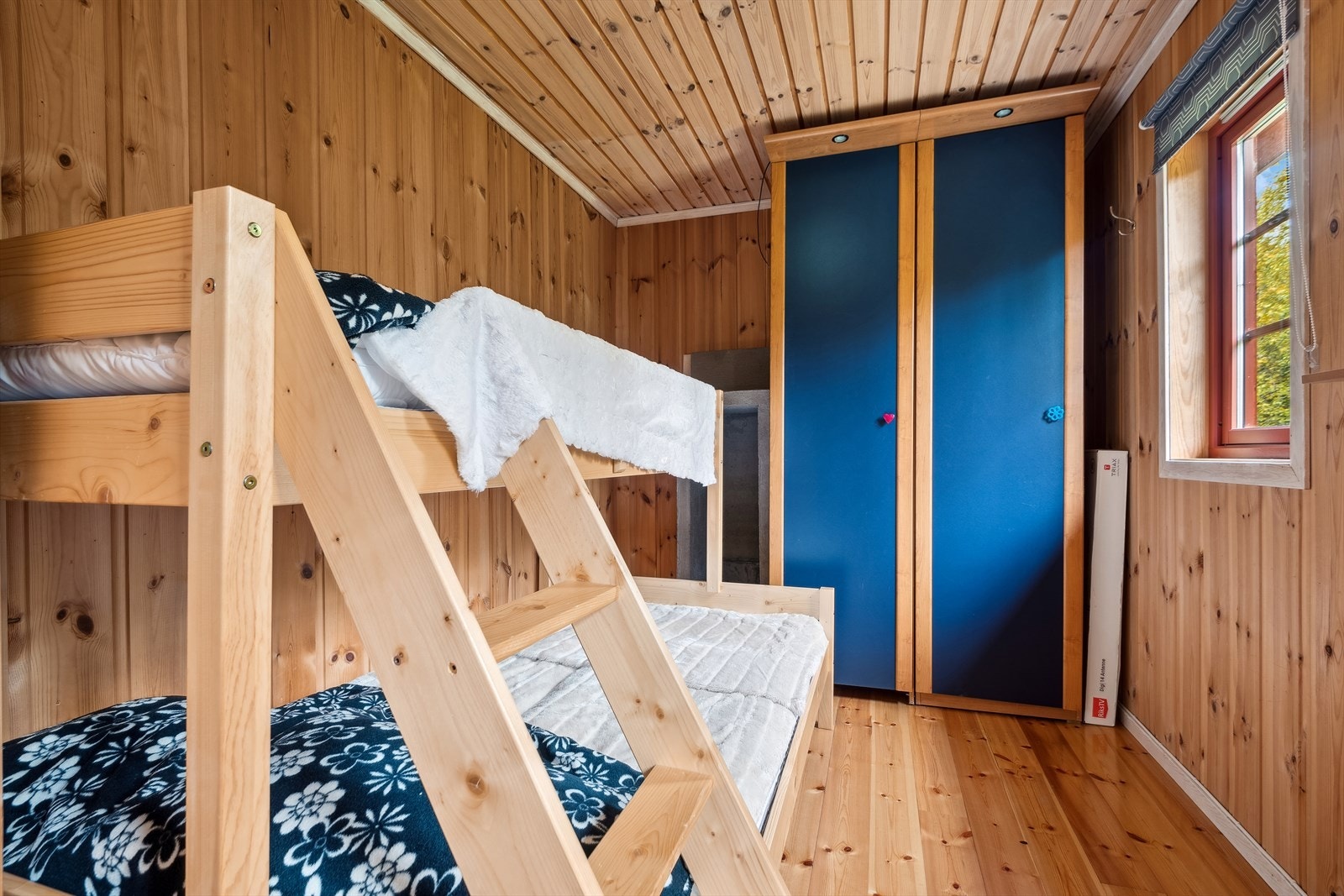 Køyeseng gir flere sengeplasser samt at det utnytter arealet. Galleribilde