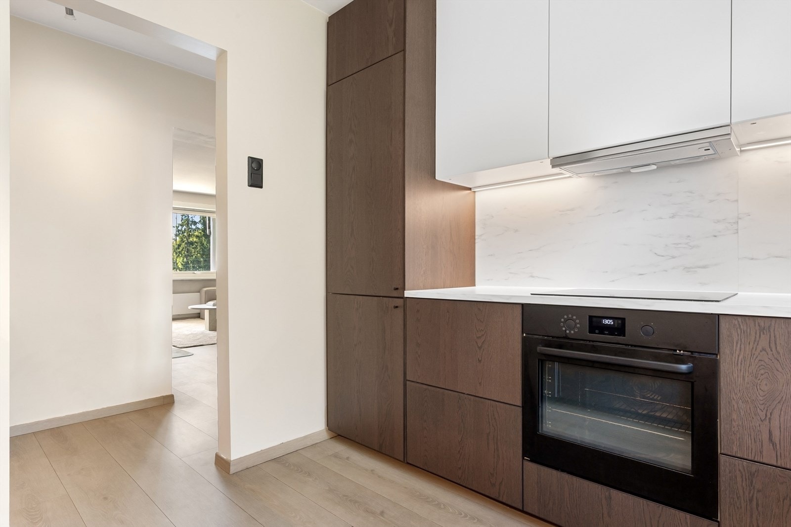 Moderne og separat kjøkken Galleribilde