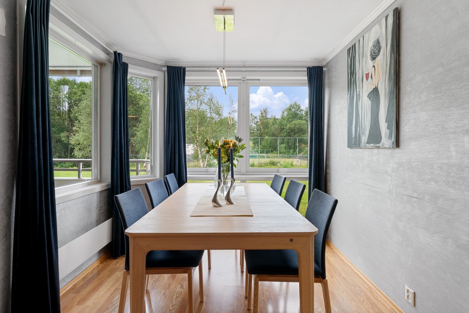 - Her kan du invitere venner og familie til hyggelige middager - Galleribilde