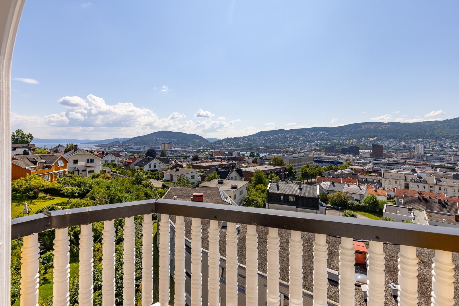 Herlig utsikt fra balkongen. Galleribilde