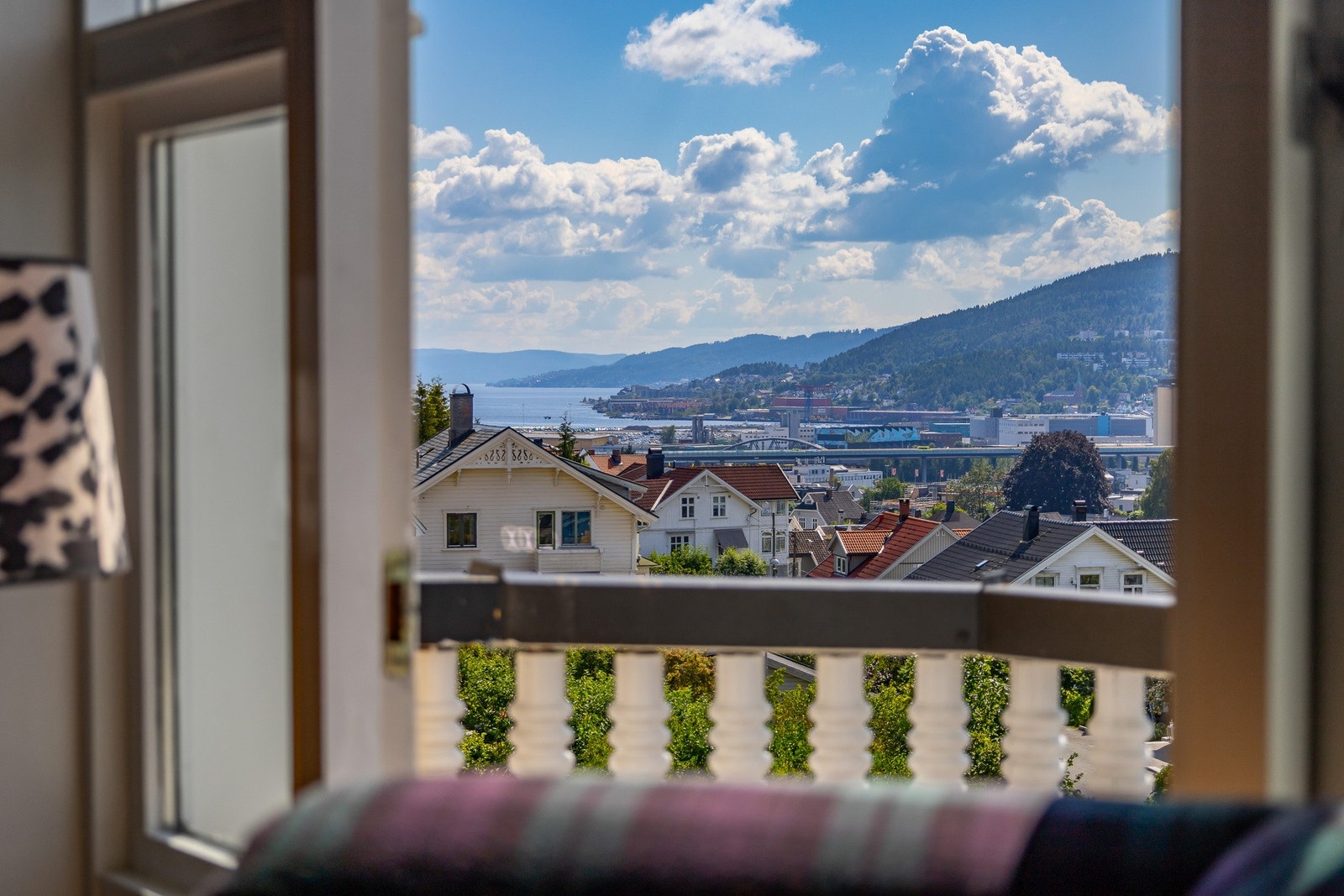 Utsikt mot Drammensfjorden. Galleribilde