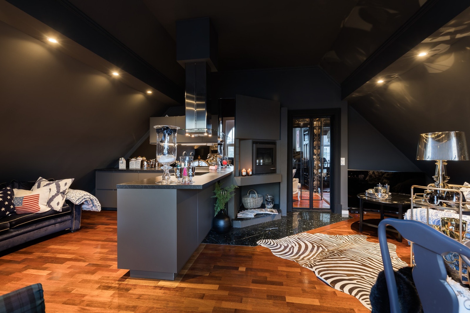 Dette er en sjelden anledning til å sikre seg en leilighet med både karakter, sjel og høy standard. Galleribilde