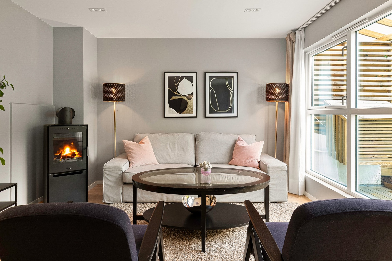 En peisovn gir god varme på kalde høst-/ vinterkvelder Galleribilde