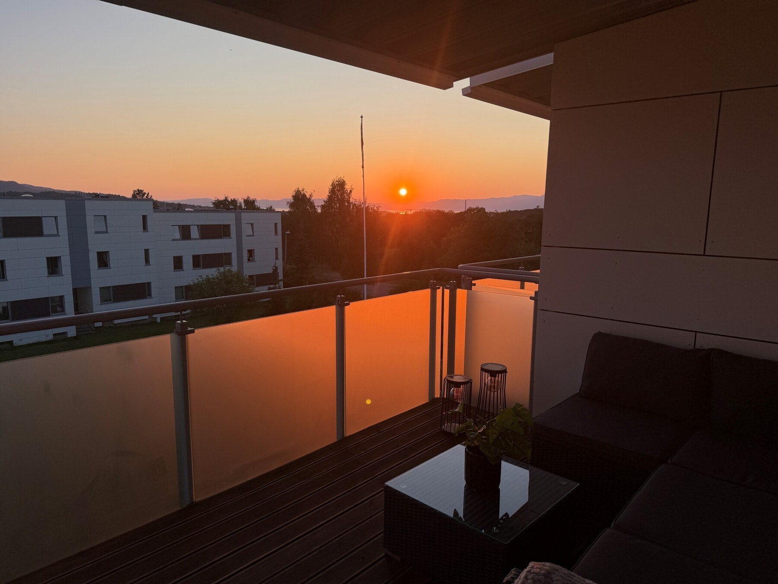 Selgers egne bilder av solnedgang. Galleribilde