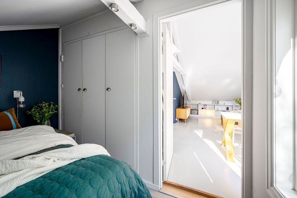 Soverom - Innebydg garderobeskap Galleribilde