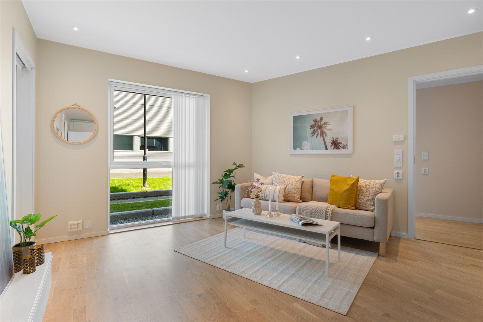 - Stuen måler romslige 14,5 m² - Galleribilde