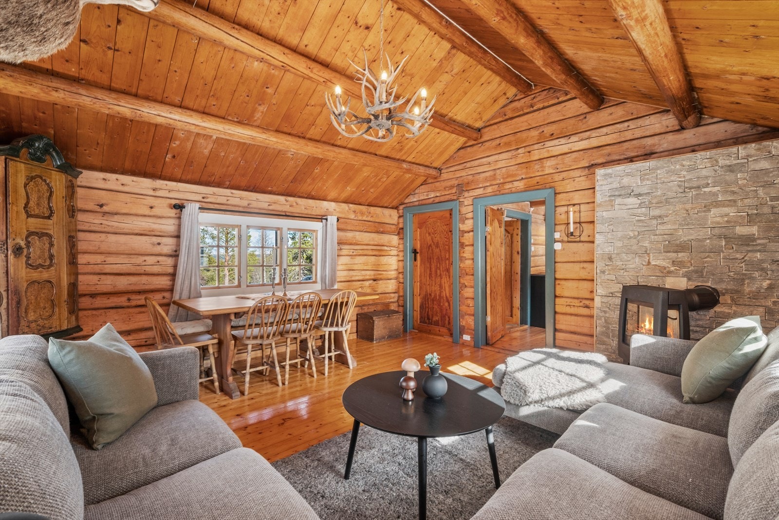 Hytten er på ca. 88m² BRA-I og har en veldig praktisk og fin planløsning. Galleribilde