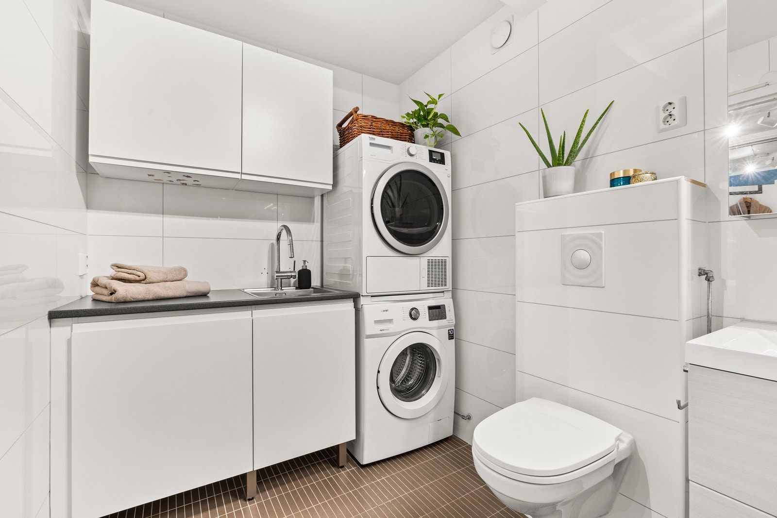 Praktisk "vaskeromsløsning" på badet. Galleribilde