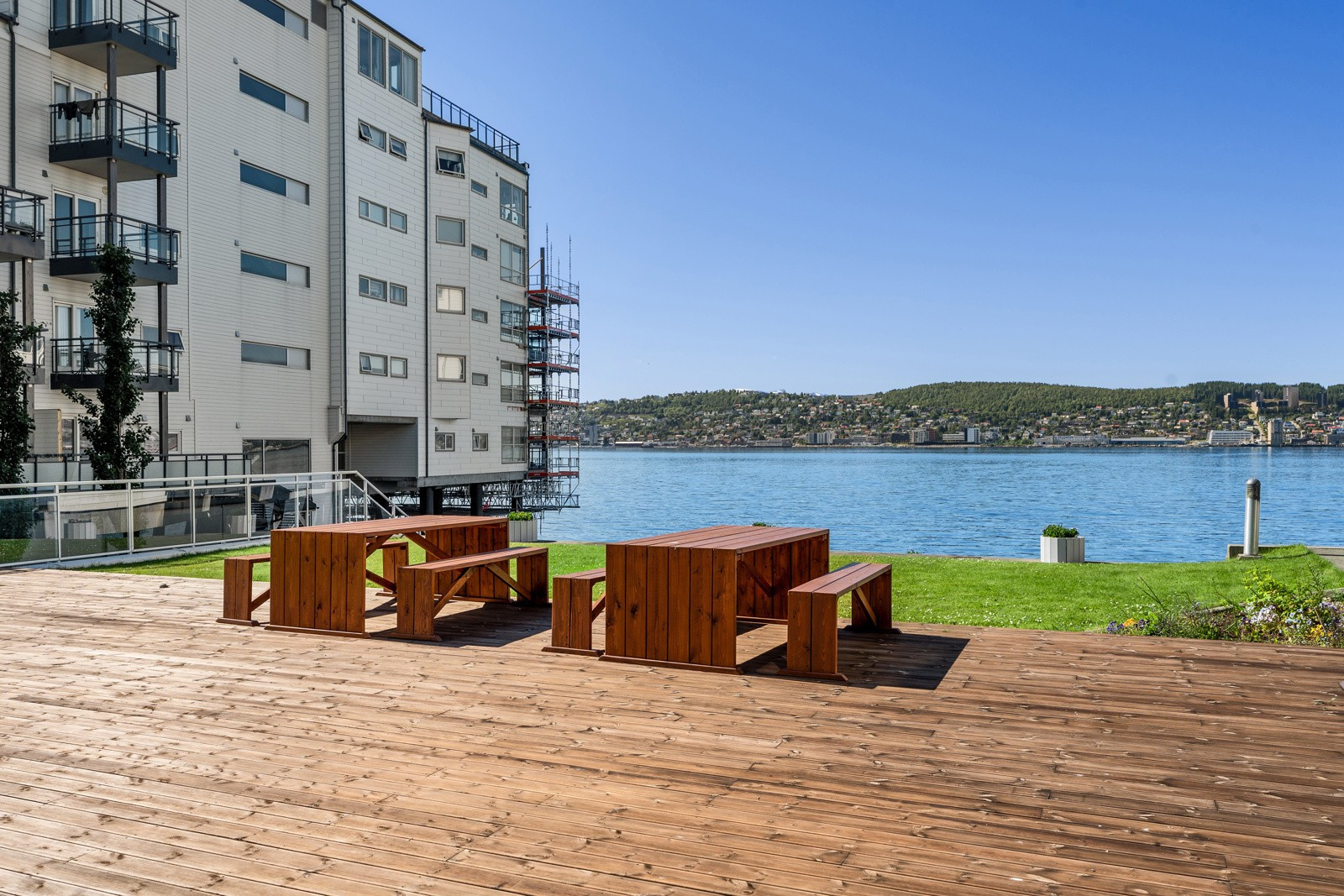 Veldrevet sameie og flotte uteområder.