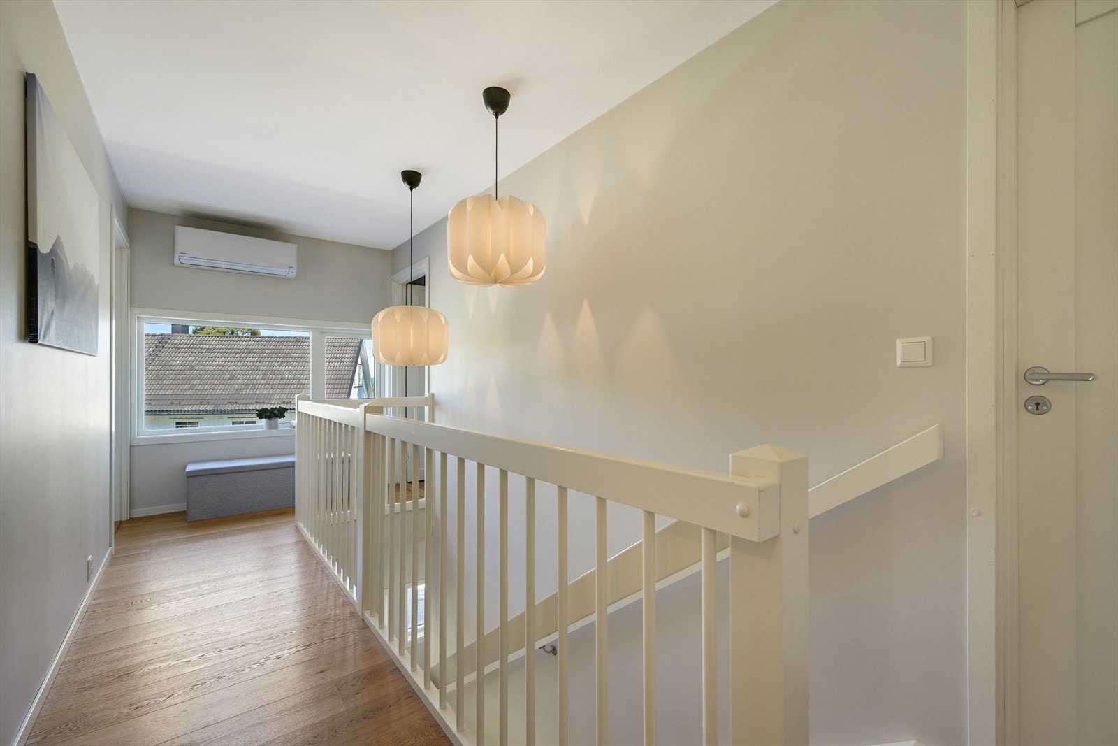 Gang med varmepumpe i 2. etasje. Galleribilde