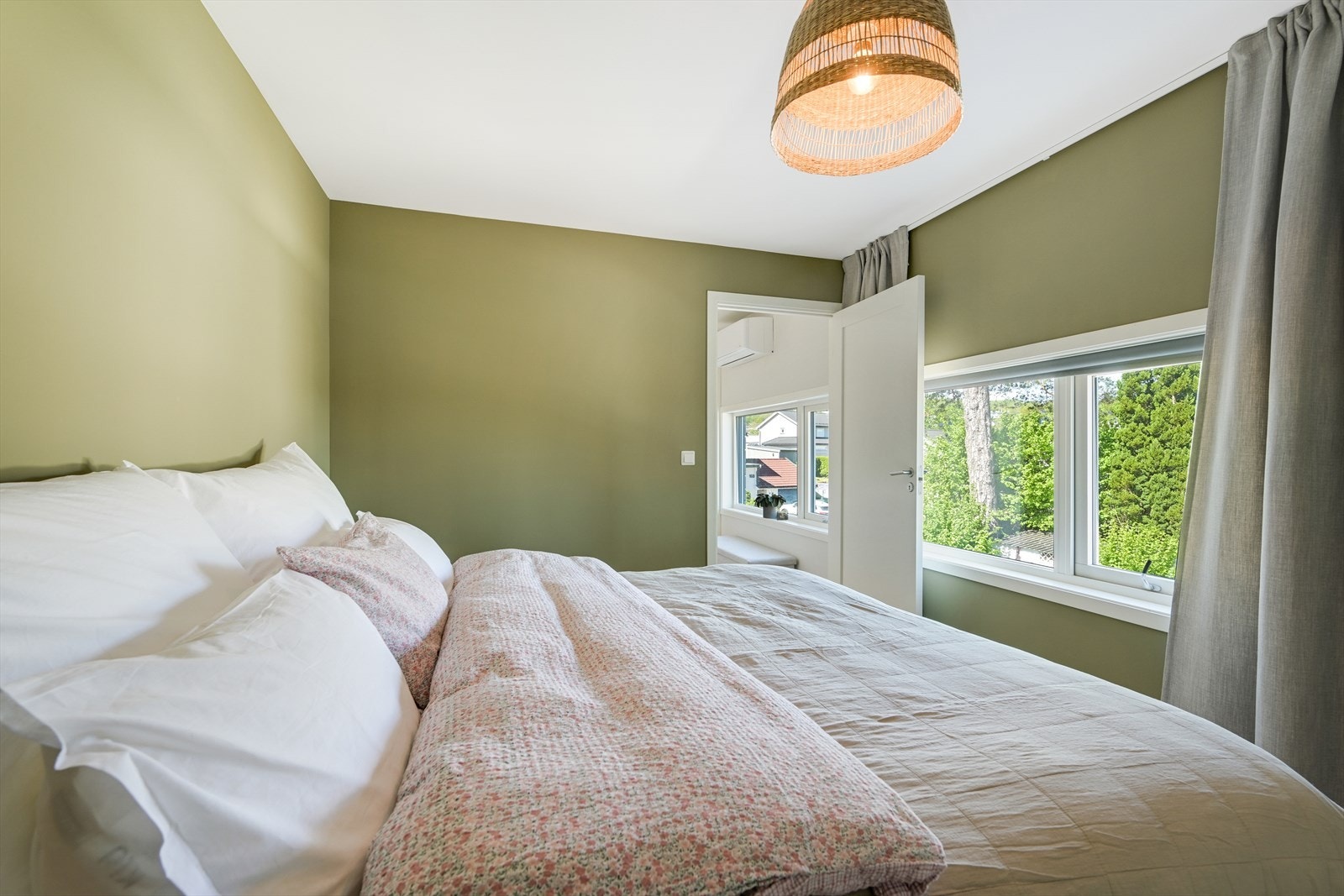 Soverom nr. 2. Galleribilde