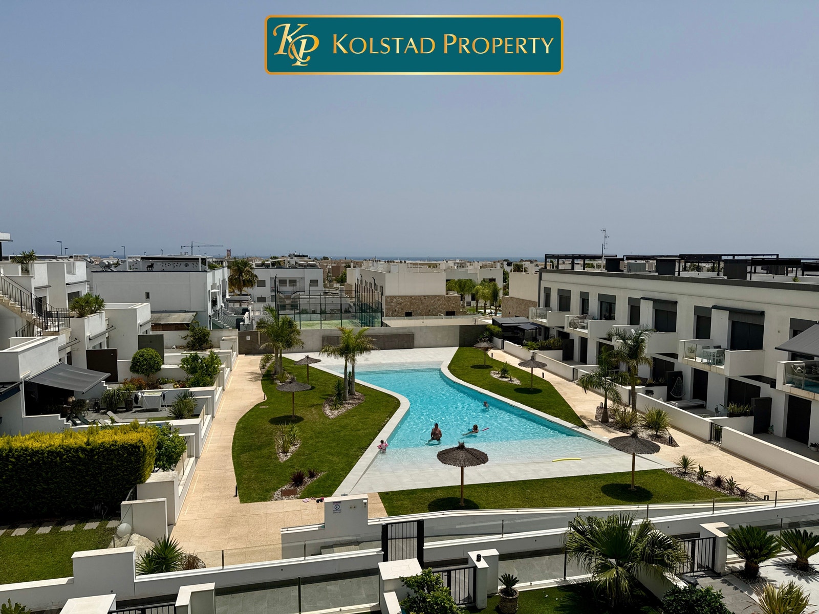 UTSIKT FRA TERASSE Galleribilde