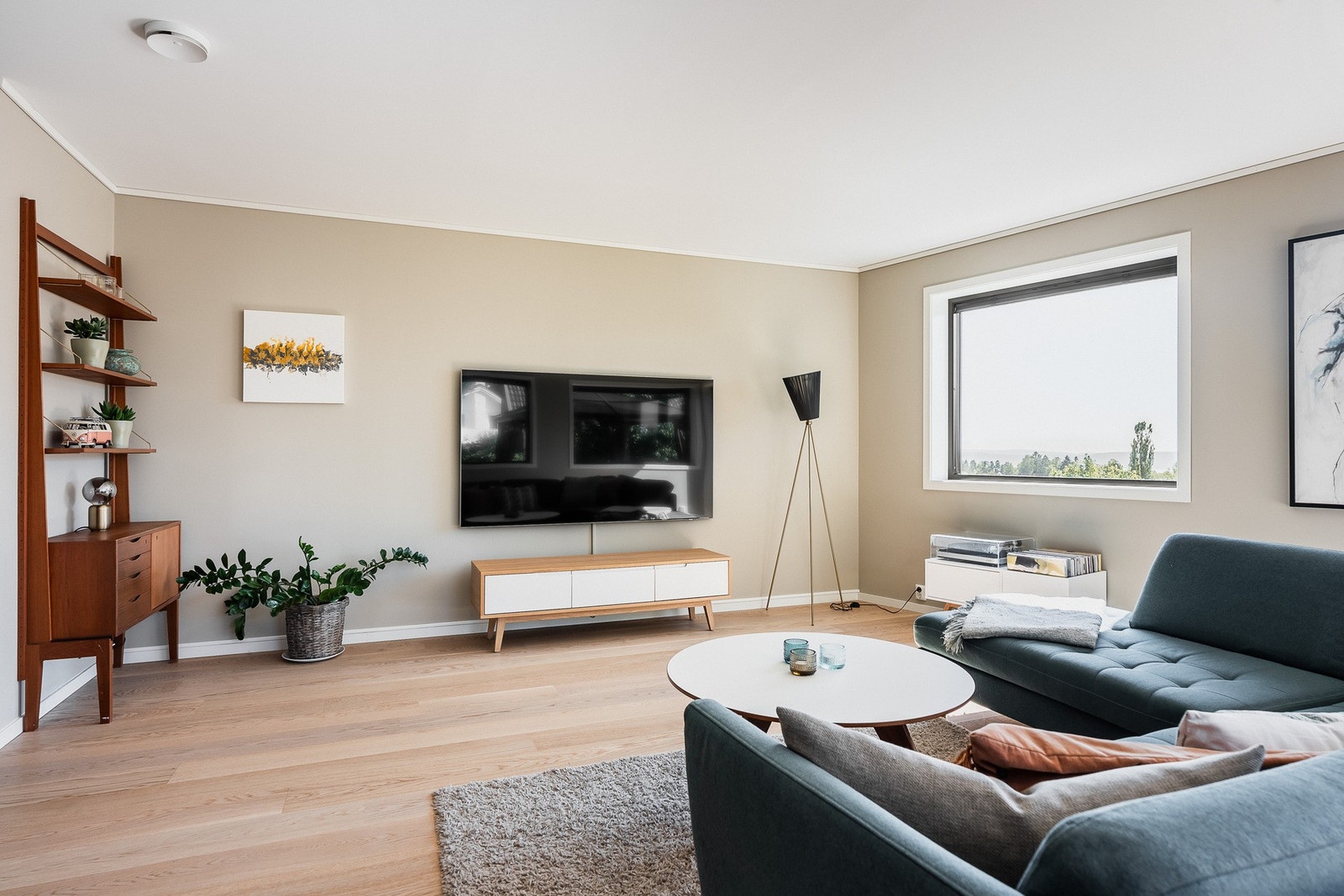 God plass til tv-titting. Galleribilde