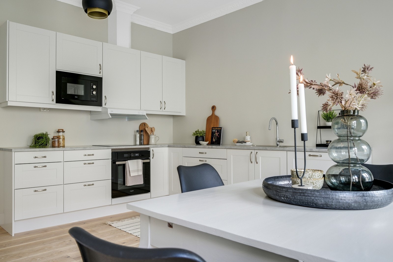 På kjøkkenet er det lekker Norema-innredning fra 2024. Galleribilde