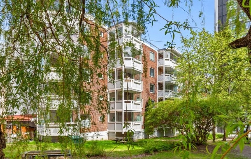 Borettslaget består av 54 andeler, og har en trivelig bakhage med sitteplasser for beboerne. Galleribilde