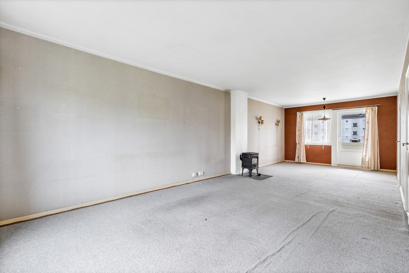 Leiligheten har en stor åpen stue på 32 kvm. Galleribilde