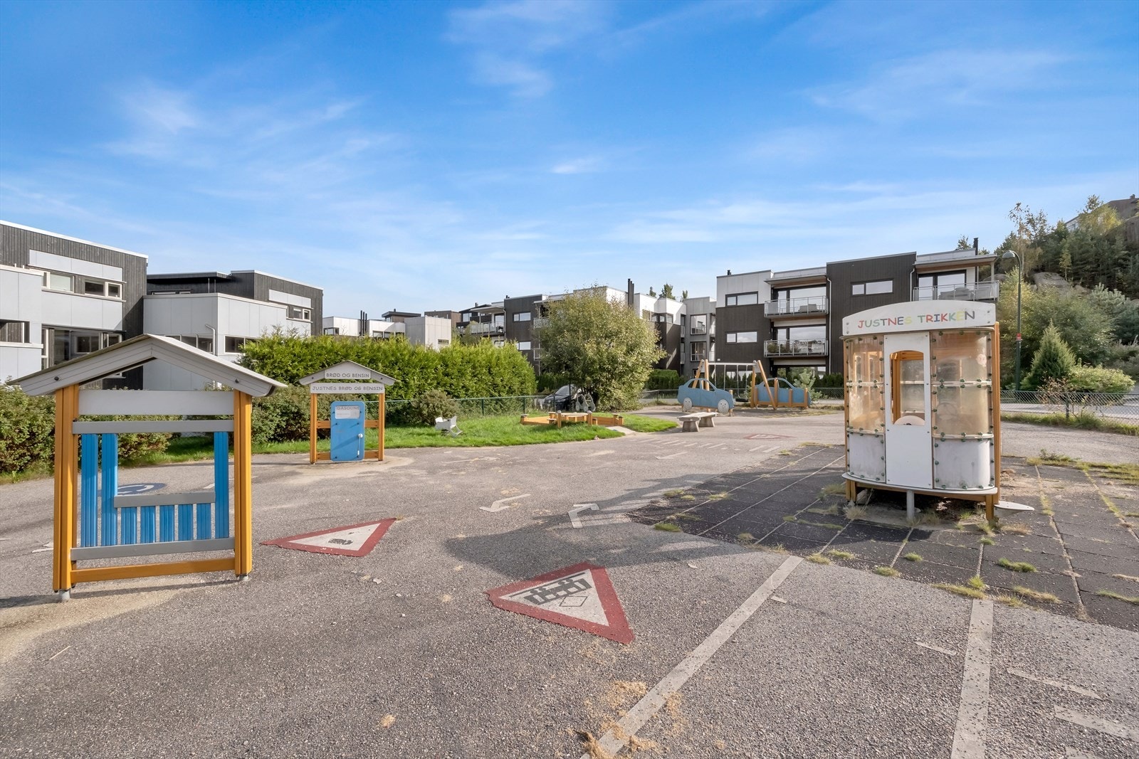 Lekeplassen like foran eiendommen Galleribilde