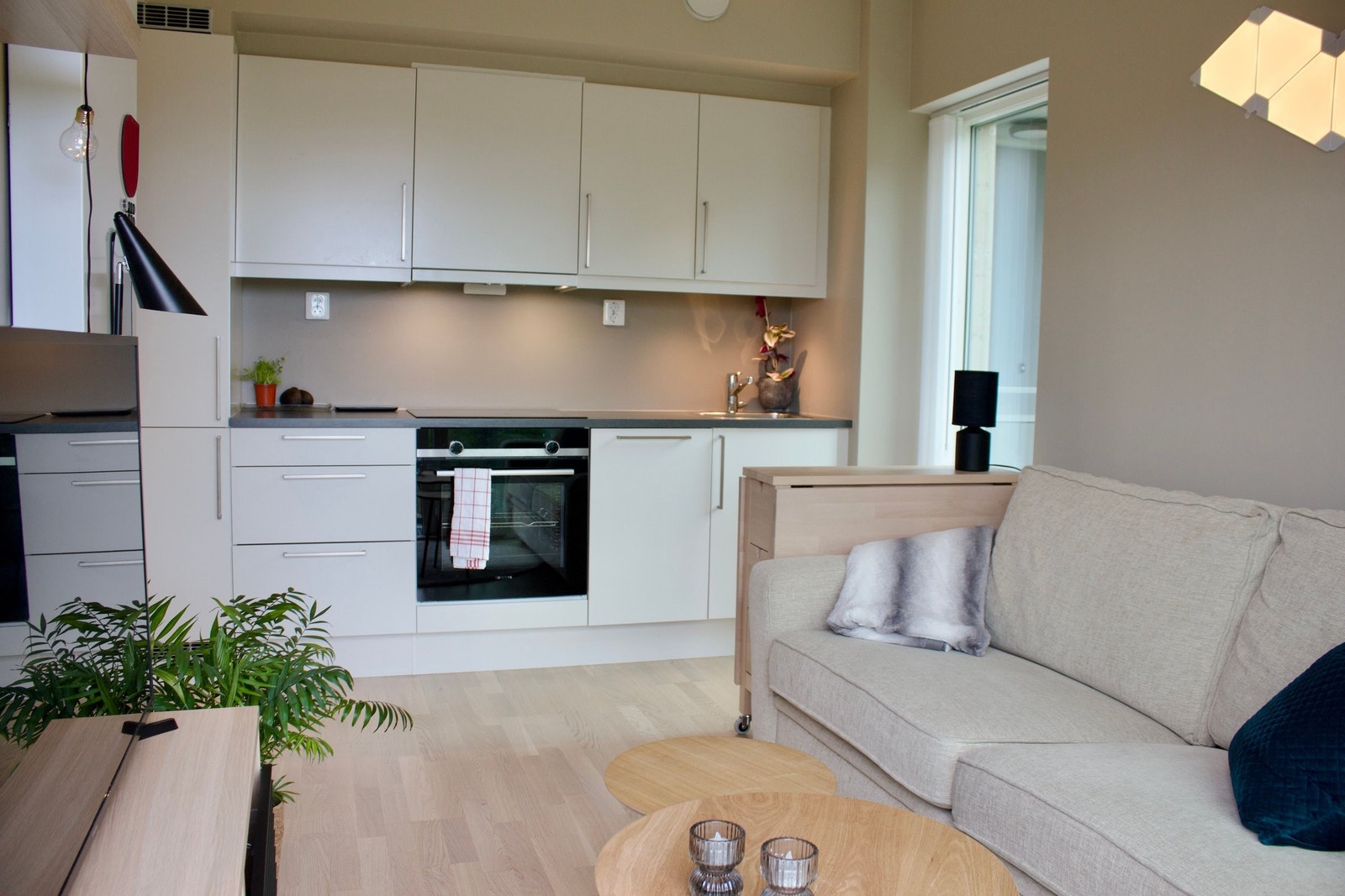 Åpen stue- og kjøkkenløsning Galleribilde