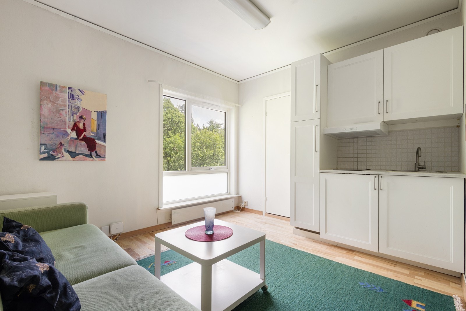 Sjarmerende 1-roms leilighet med heisadkomst og flott intern beliggenhet i 4 etasje Galleribilde