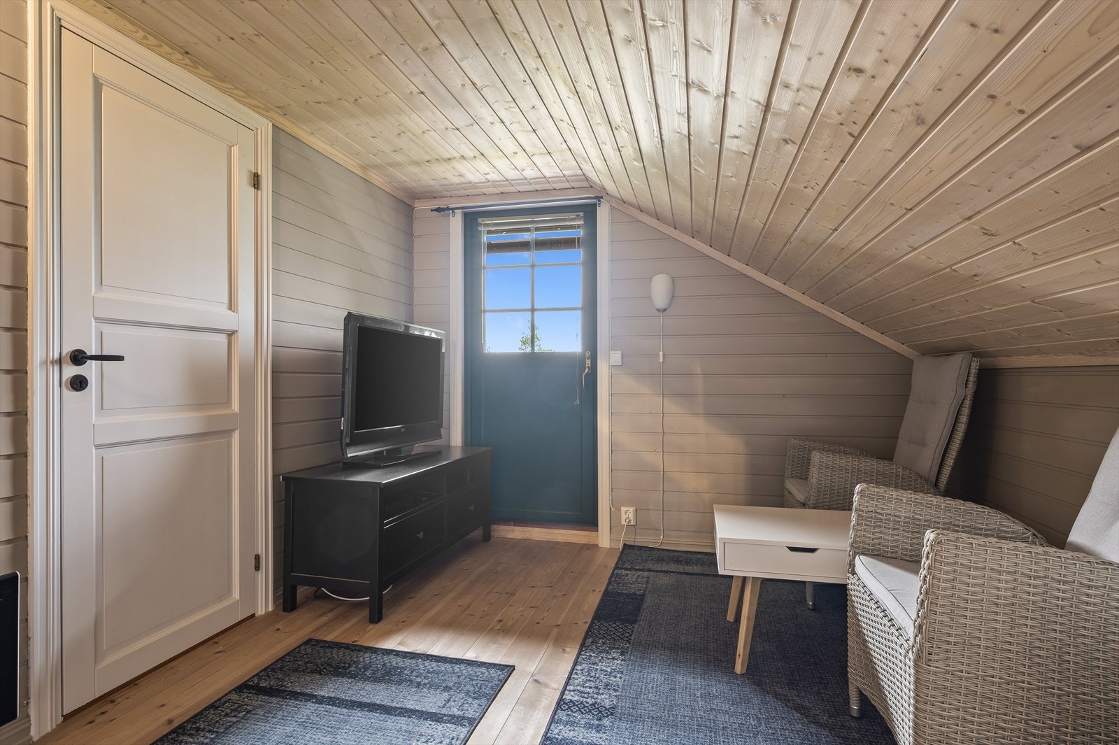 Loftstuen er perfekt hvis man ønsker å trekke seg tilbake for litt egentid med en god bok eller film. Galleribilde