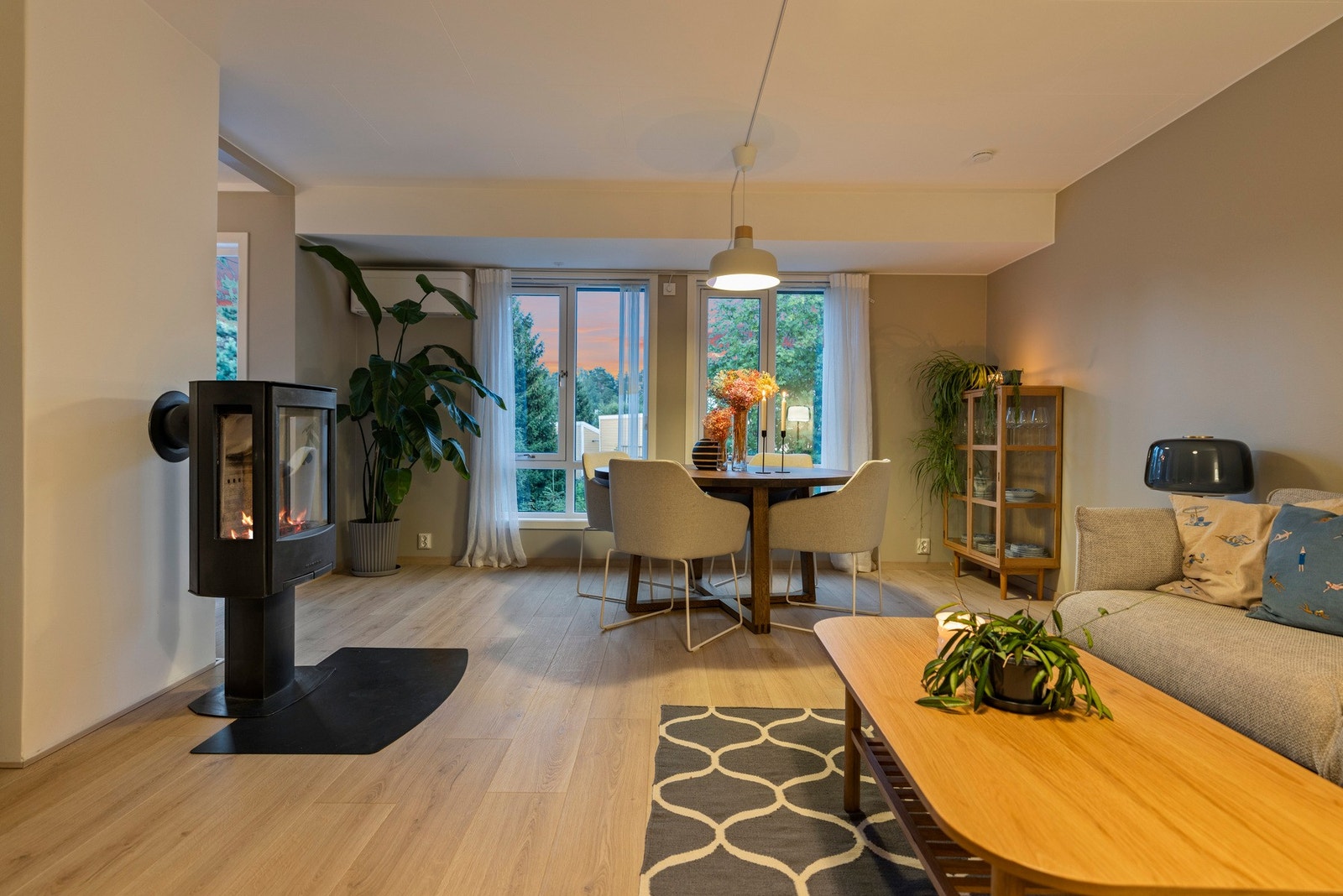 Lun kveldsstemning Galleribilde