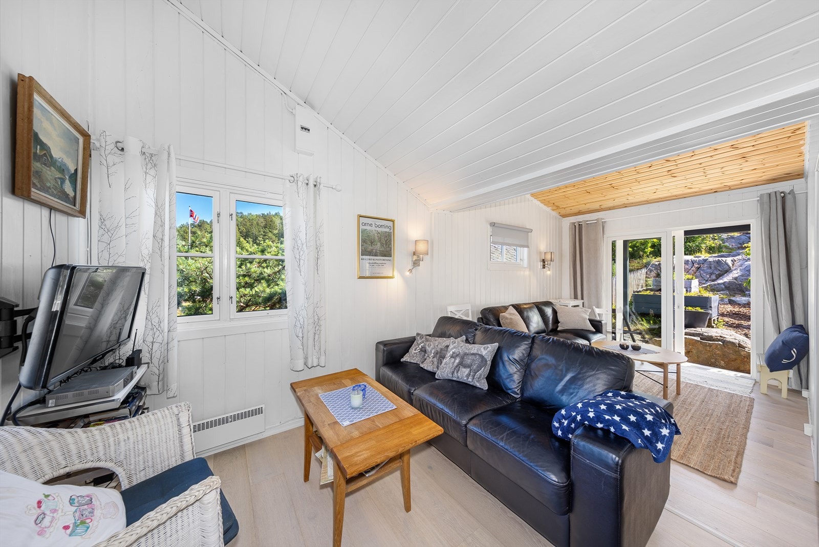 Den bakre delen av stua ble innbygget i 2022. Galleribilde