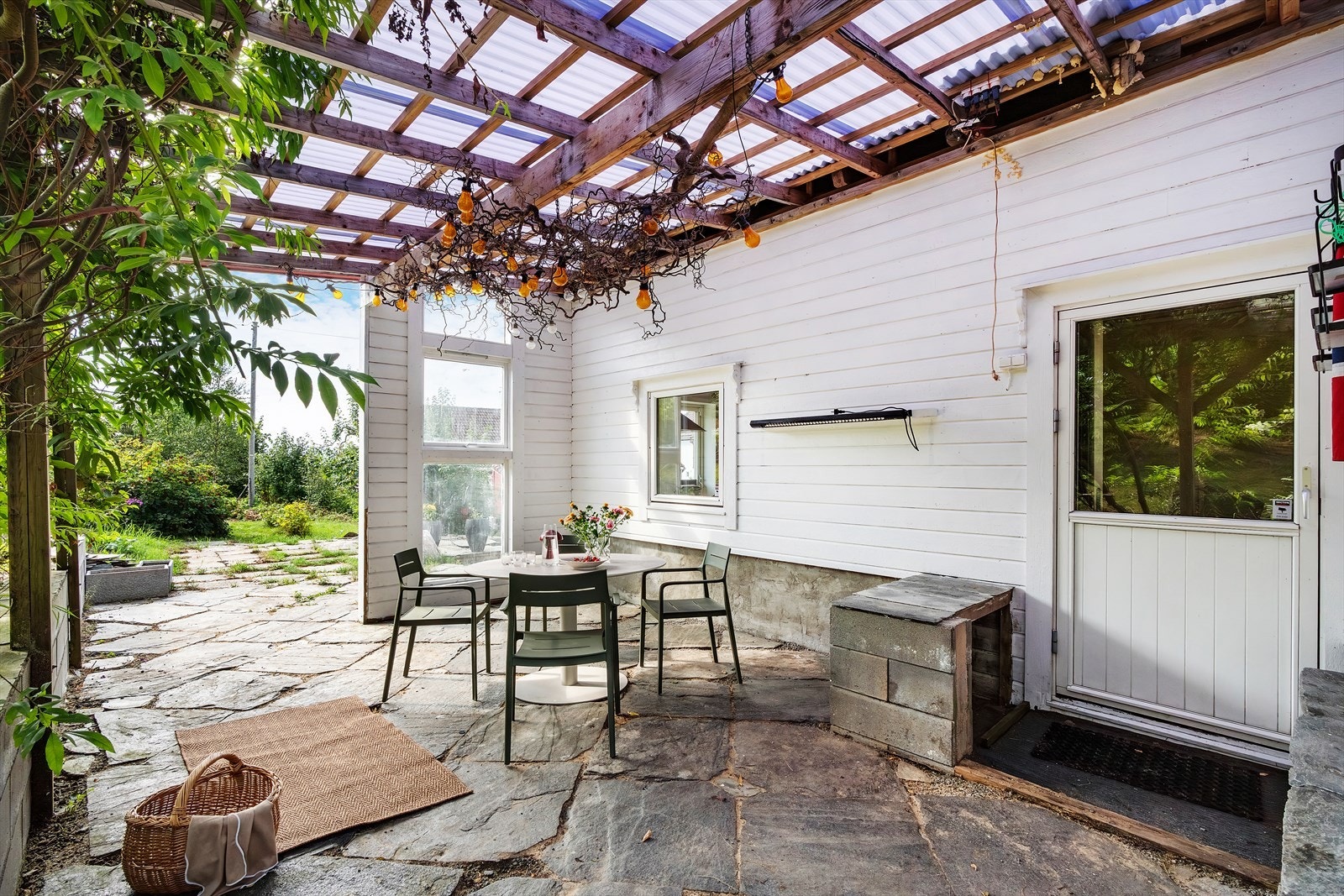 - Her kan du nyte en deilig kaffe i lune omgivelser - Galleribilde