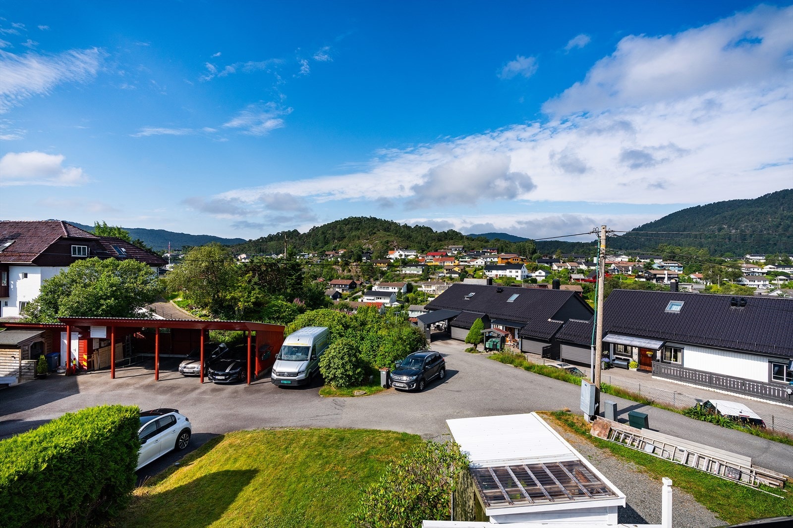 - Utsikten fra balkongen - Galleribilde