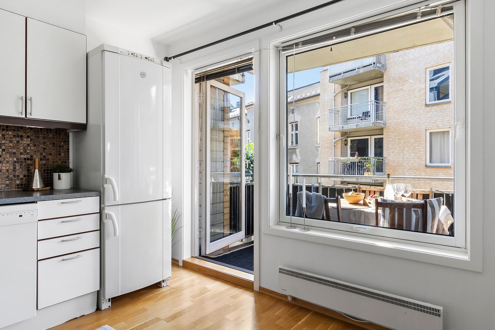 Innvendig oppleves boligen velholdt, og har godt utnyttet planløsning Galleribilde