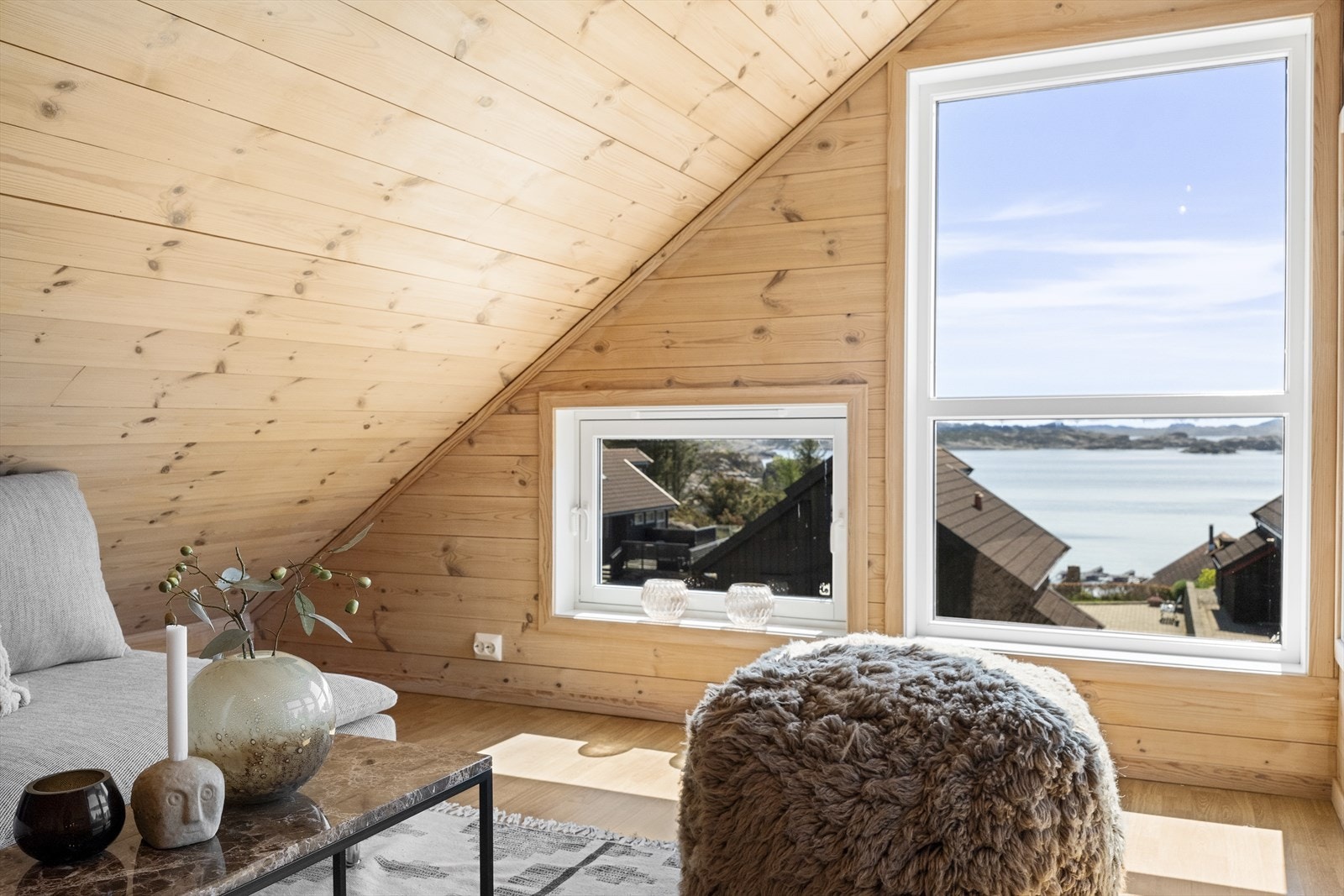 Fantastisk utsikt mot sjøen. Galleribilde