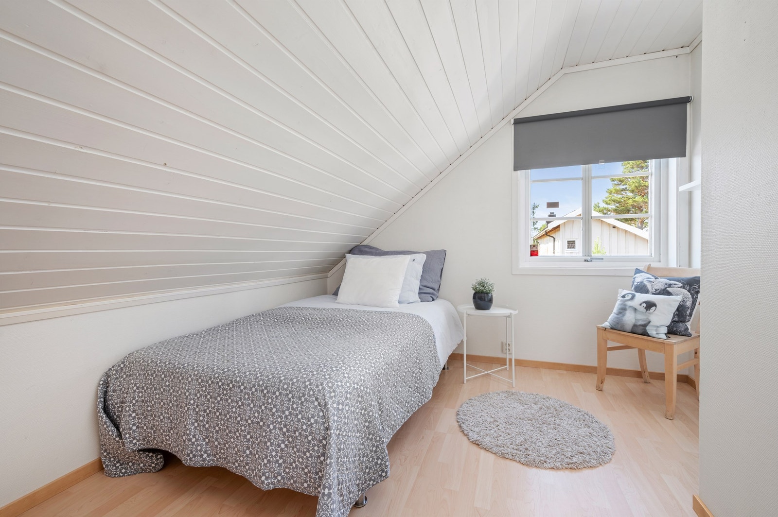 Soverom 2 er på 9 kvm. Galleribilde