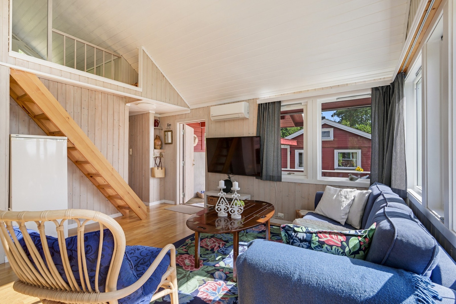 I deler av denne etasjen er det i tillegg en ekstra hems Galleribilde