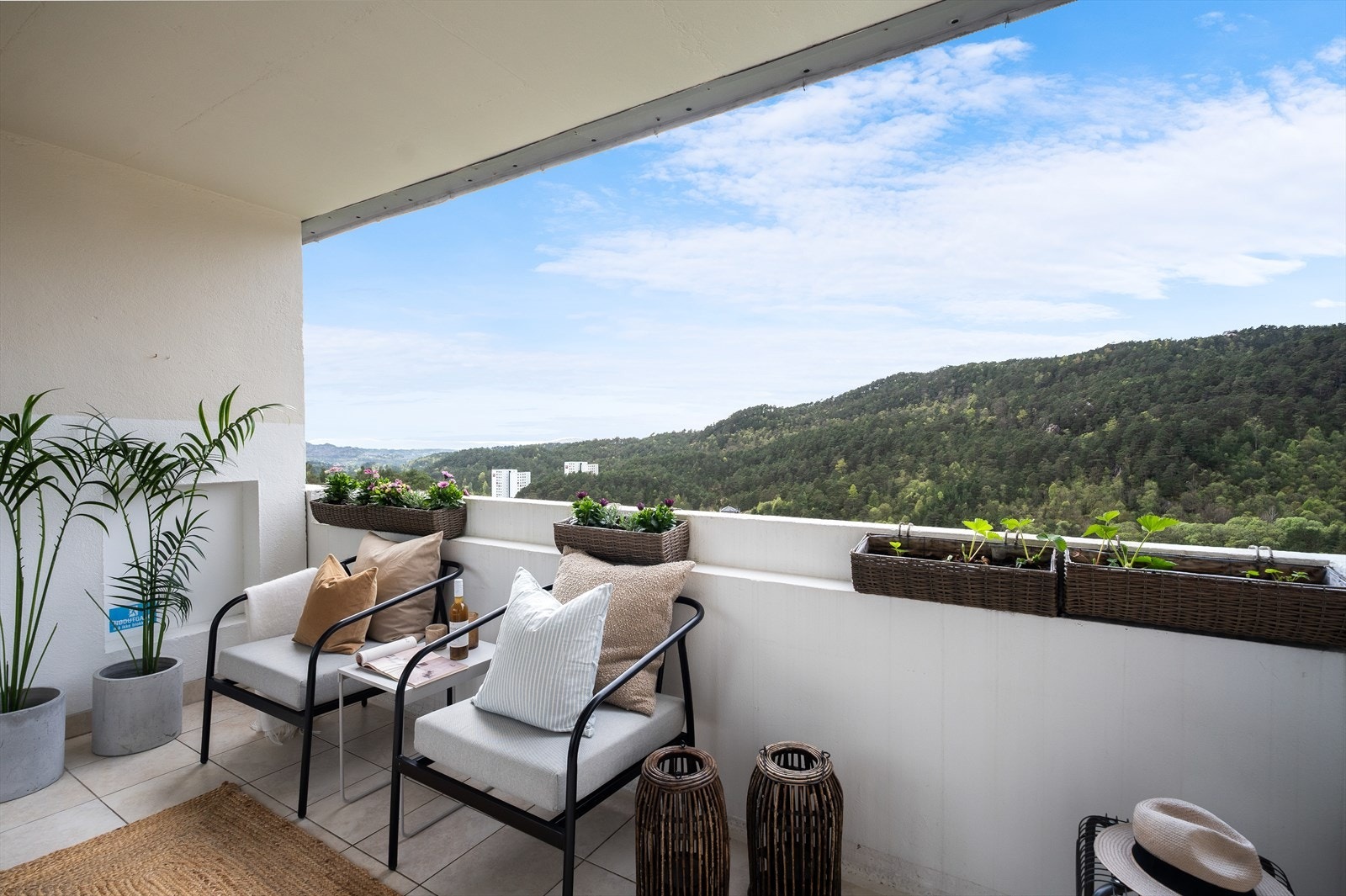 Velkommen til Storhammeren 21 - presentert av Eiendomsmegler Norge v/Nicolas dos Santos! Galleribilde