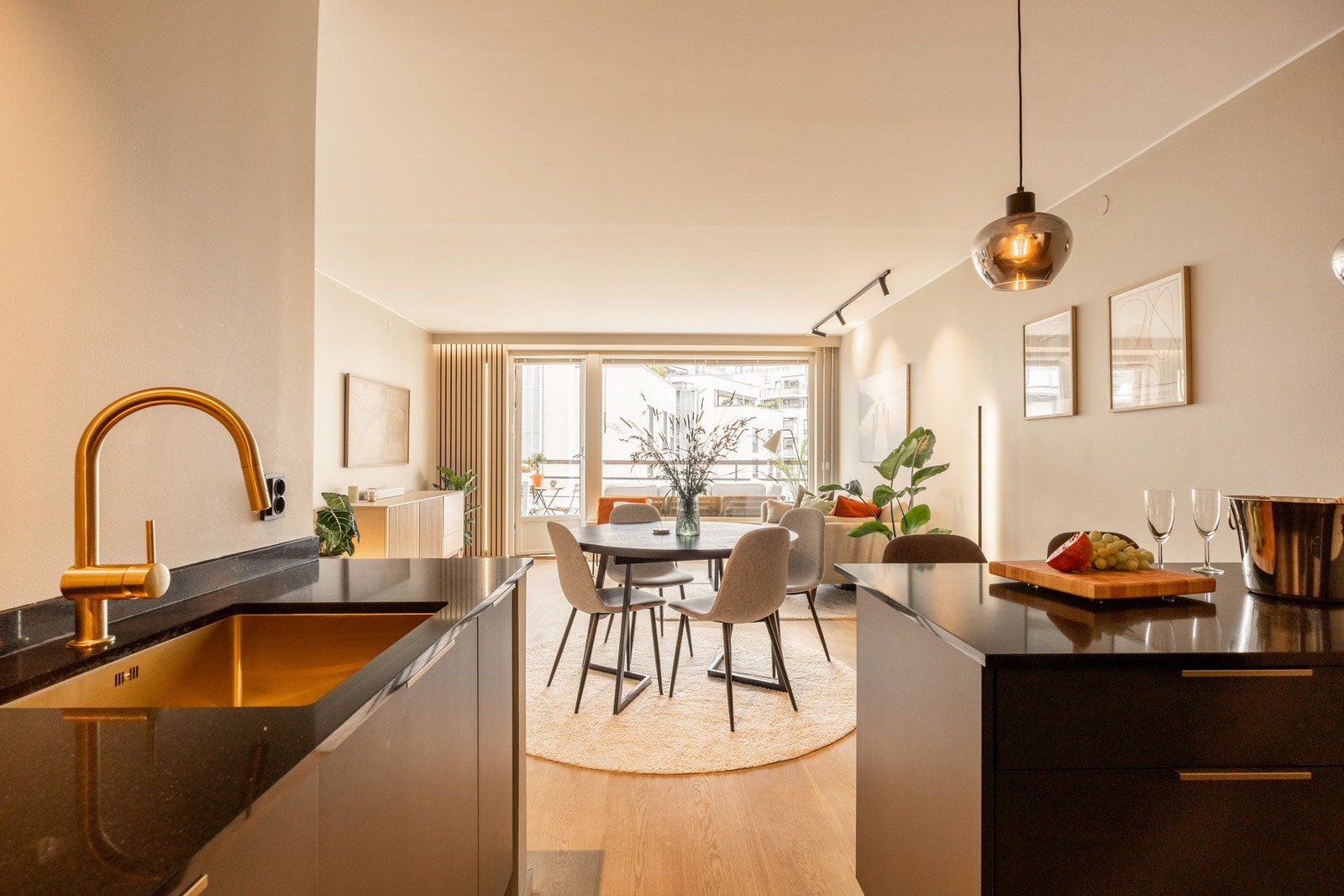 Messepromenaden 8 presenteres av EIE Eiendomsmegling ved Synne Eide Lunde Galleribilde