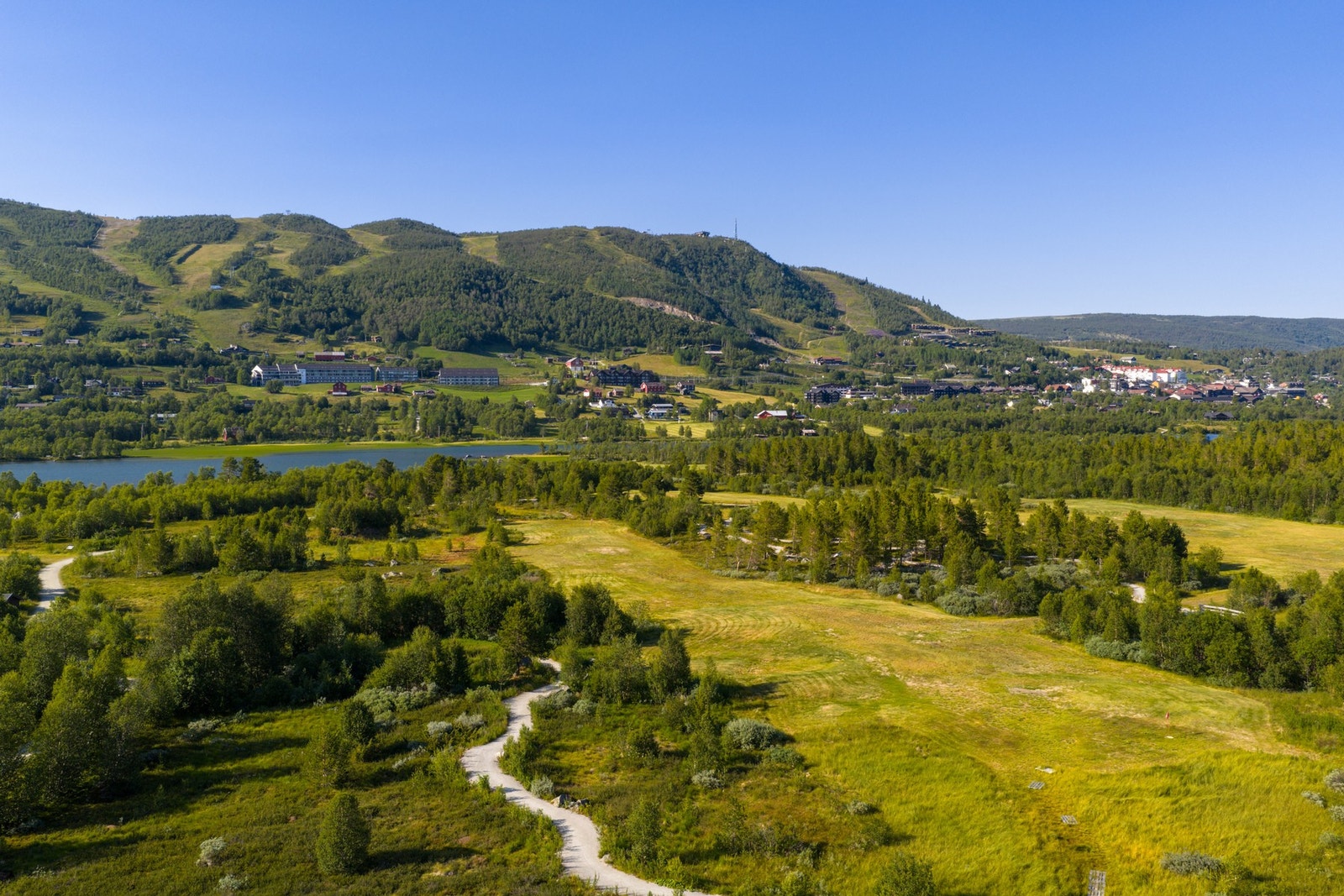 Her får du umiddelbar nærhet til både sykkelstier, turstier og skiløyper Galleribilde