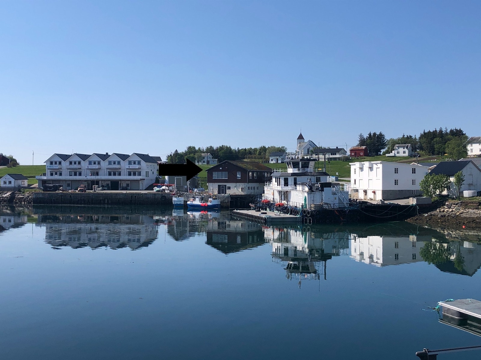 Hamneveien 5 - midt i bildet, midt i Nord-Norge! Galleribilde