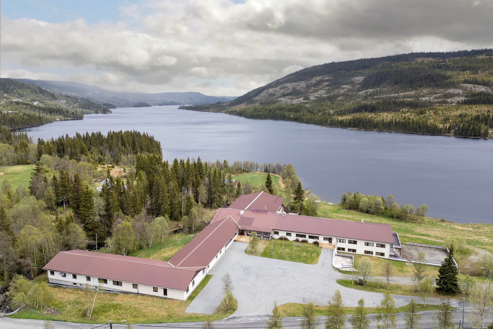 Privatmegleren Hallingdal v/ Morten Liavaag og June Merete Langeland har gleden av å presentere Valdres Høyfjellshotell! Galleribilde