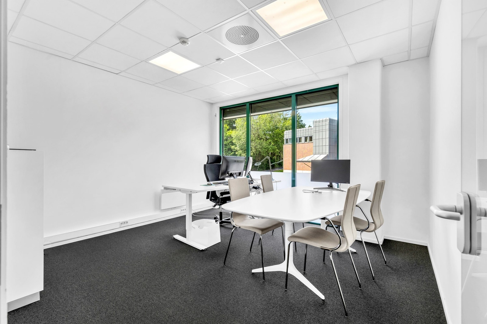 Ett av cellekontorene Galleribilde