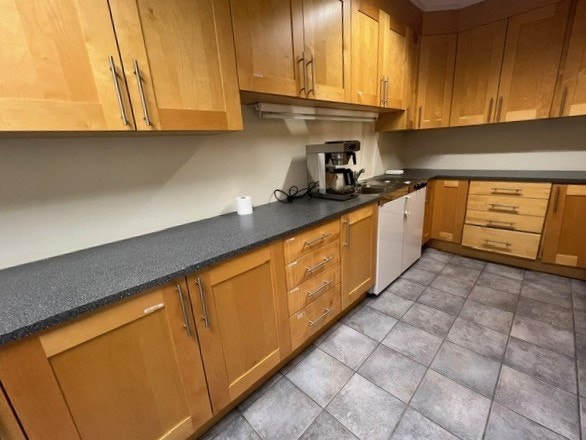 Kjøkken til spiserom Galleribilde