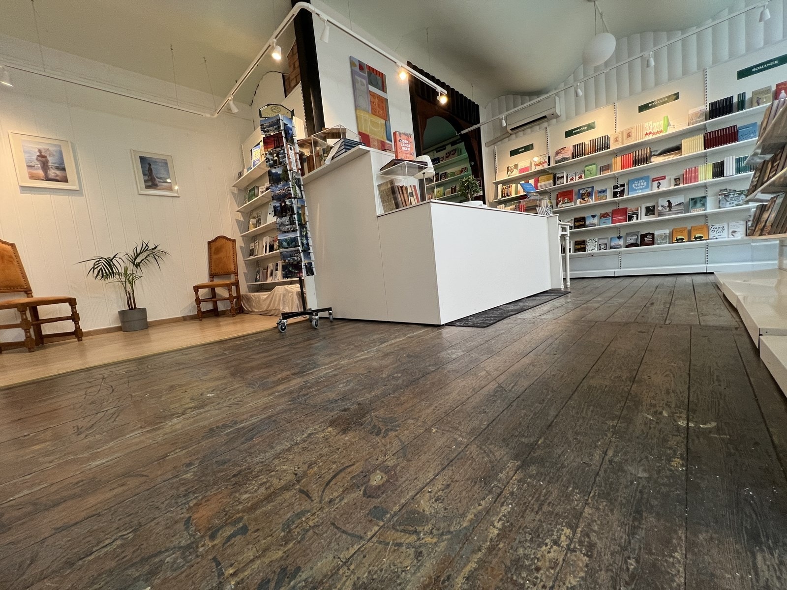 Se mønster i gulv. Galleribilde