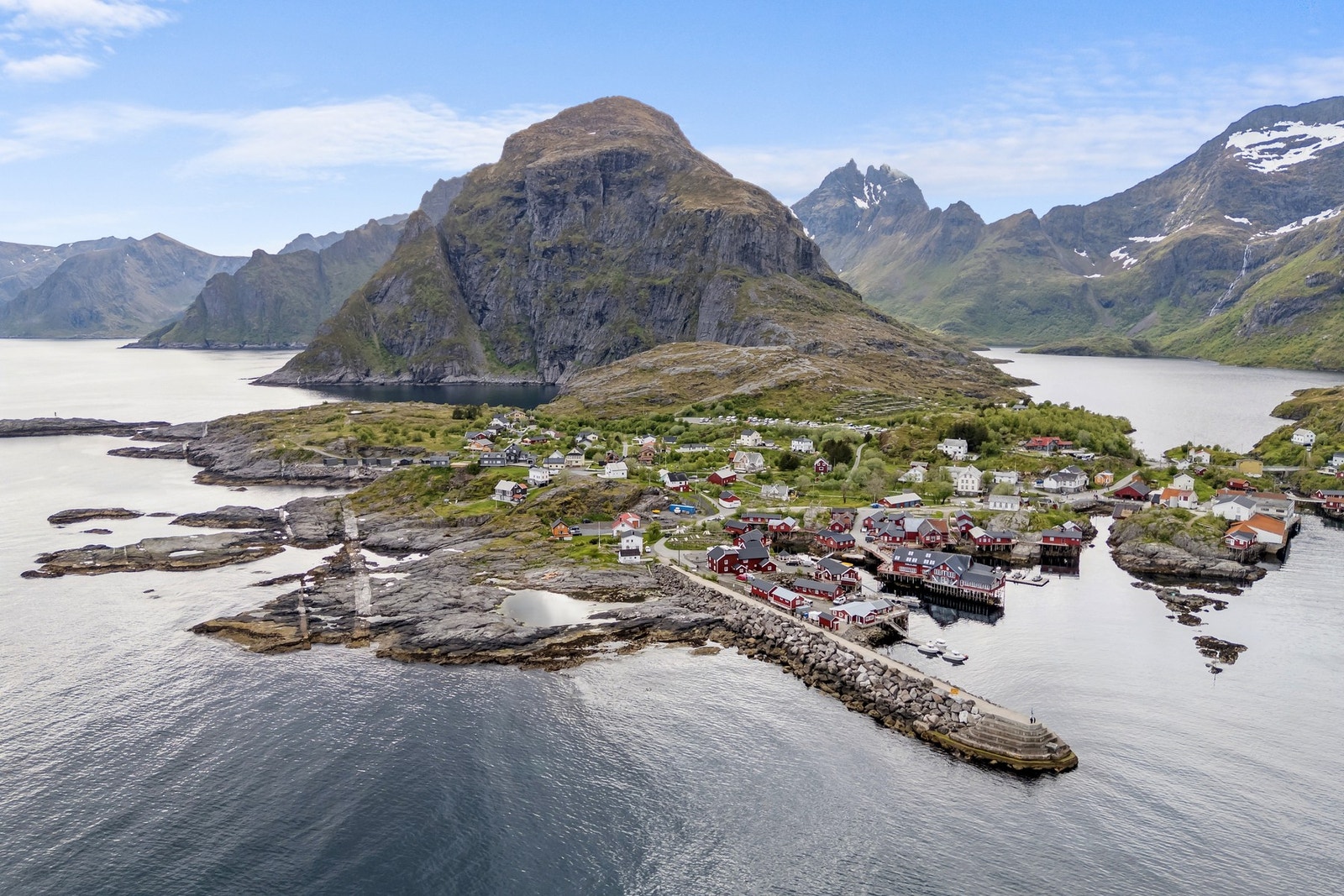 Velkommen til fantastiske Å! I bakgrunnen Stor-Andstabben.
Foto: EFKT Galleribilde