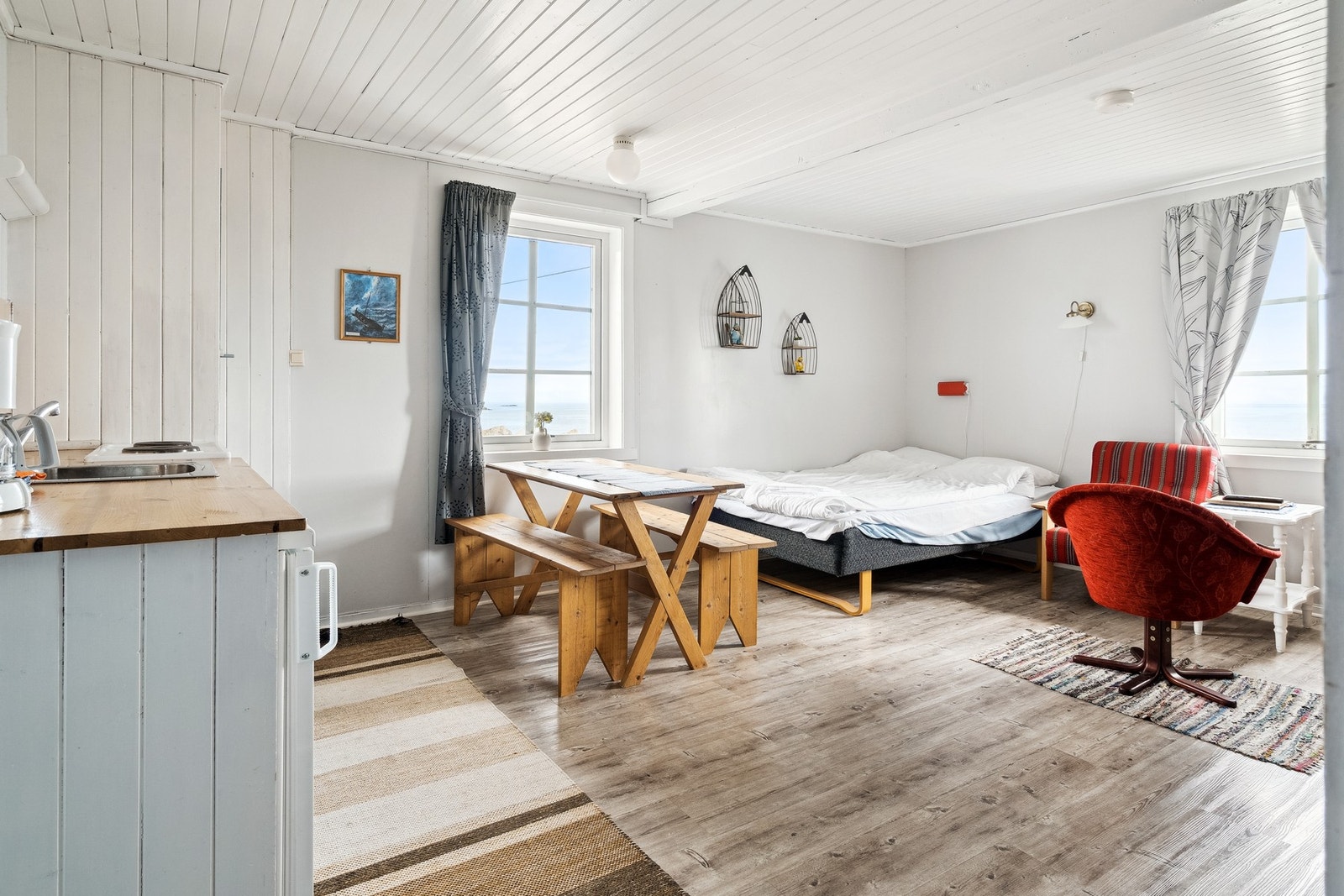 Innvendig på Feskarbrygga. Galleribilde