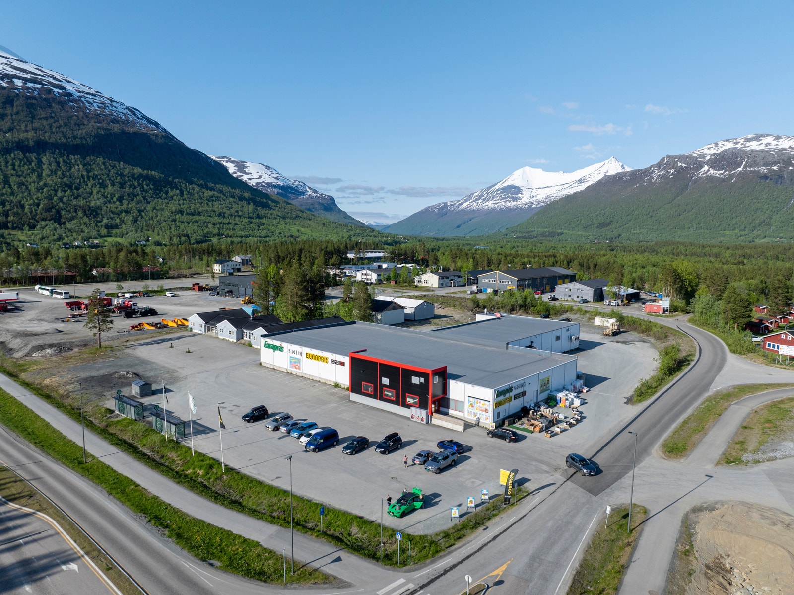 Fasade mot E6 3 Galleribilde