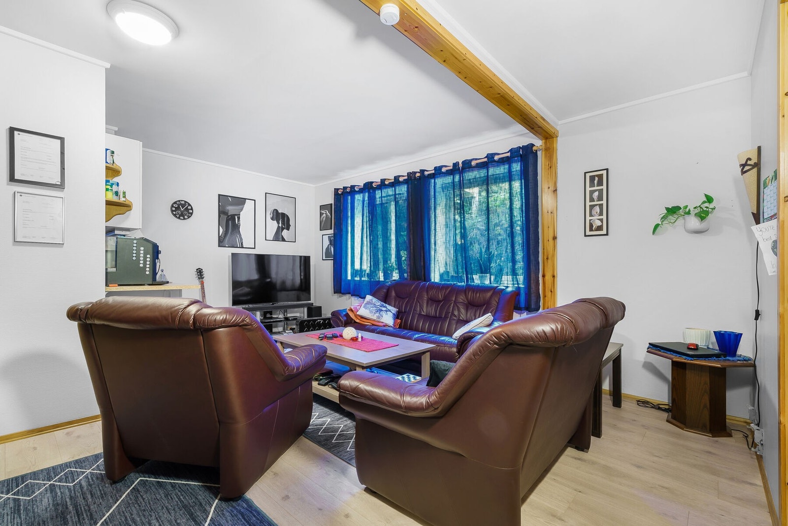 Bilde fra en av leilighetene - Stue Galleribilde